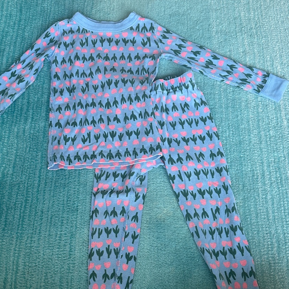Hanna Andersson 4T Tulip Print Pajama Set, GUC!